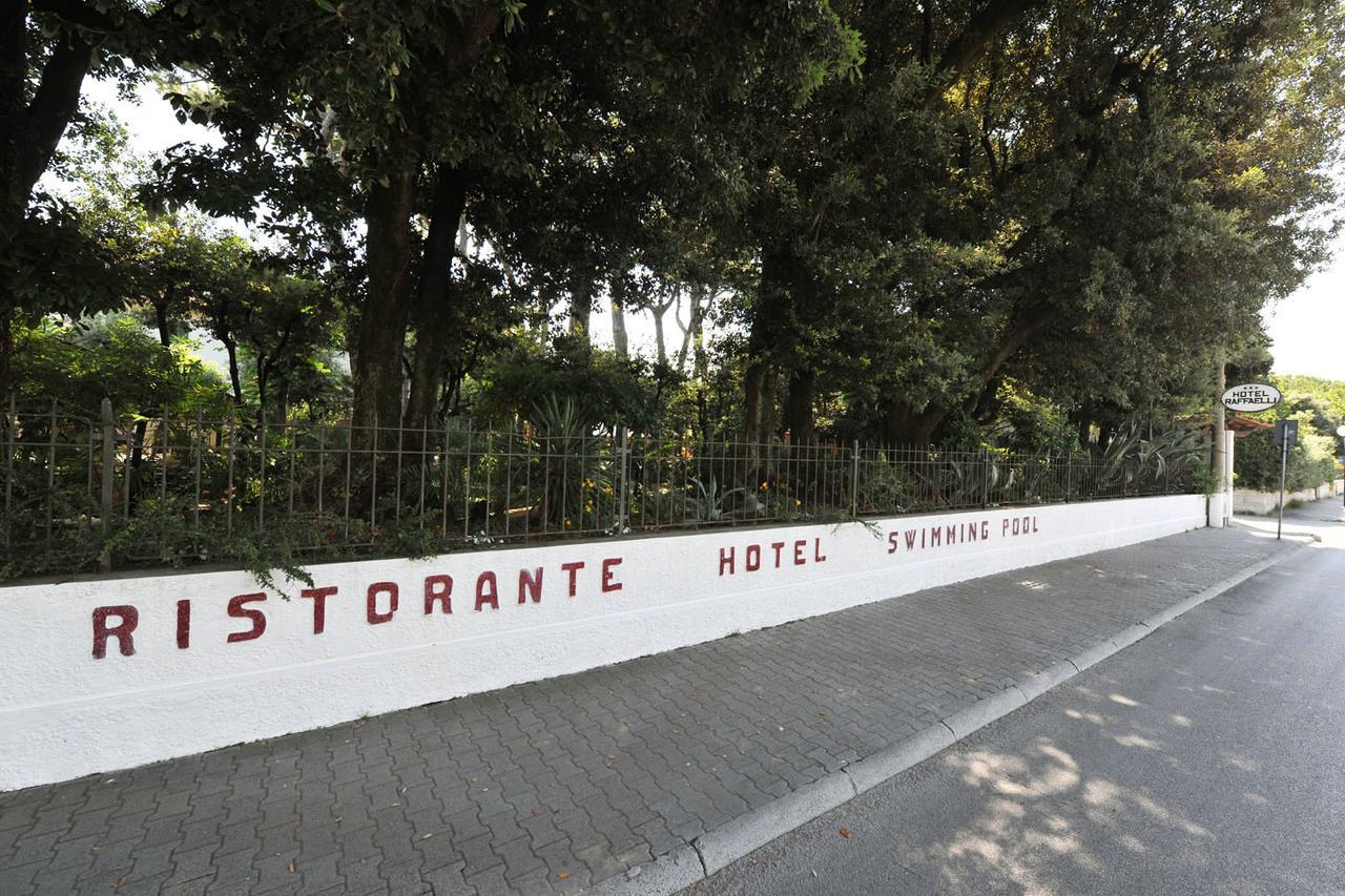Hotel Raffaelli Villa Angela 포르데데이마르미 외부 사진